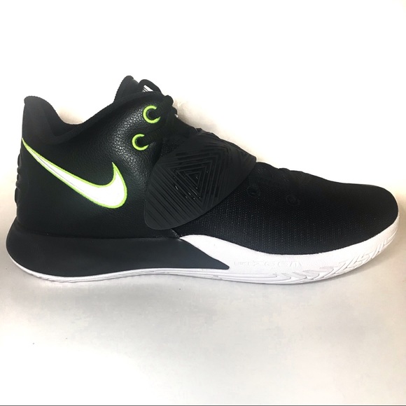 kyrie flytrap size 10